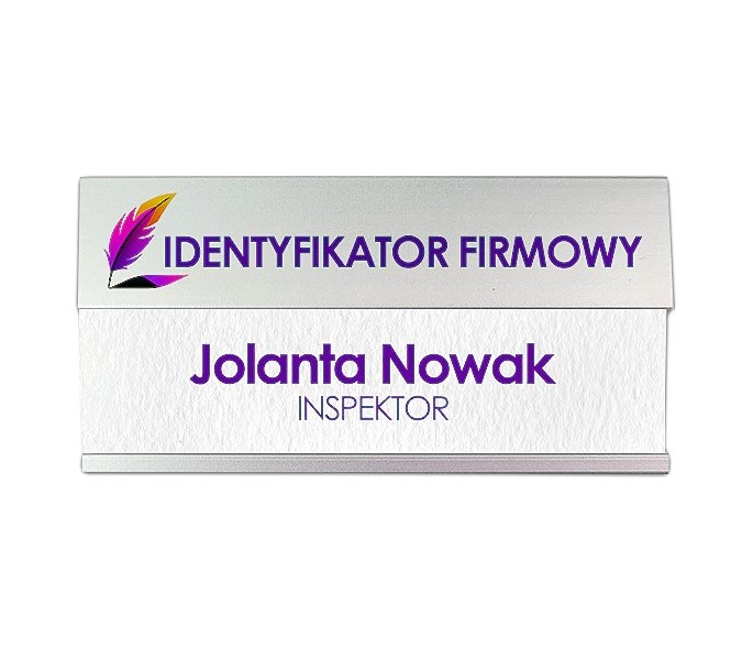 Identyfikator z okienkiem i zapięciem na magnes